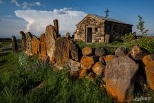 Древнее армянское кладбище